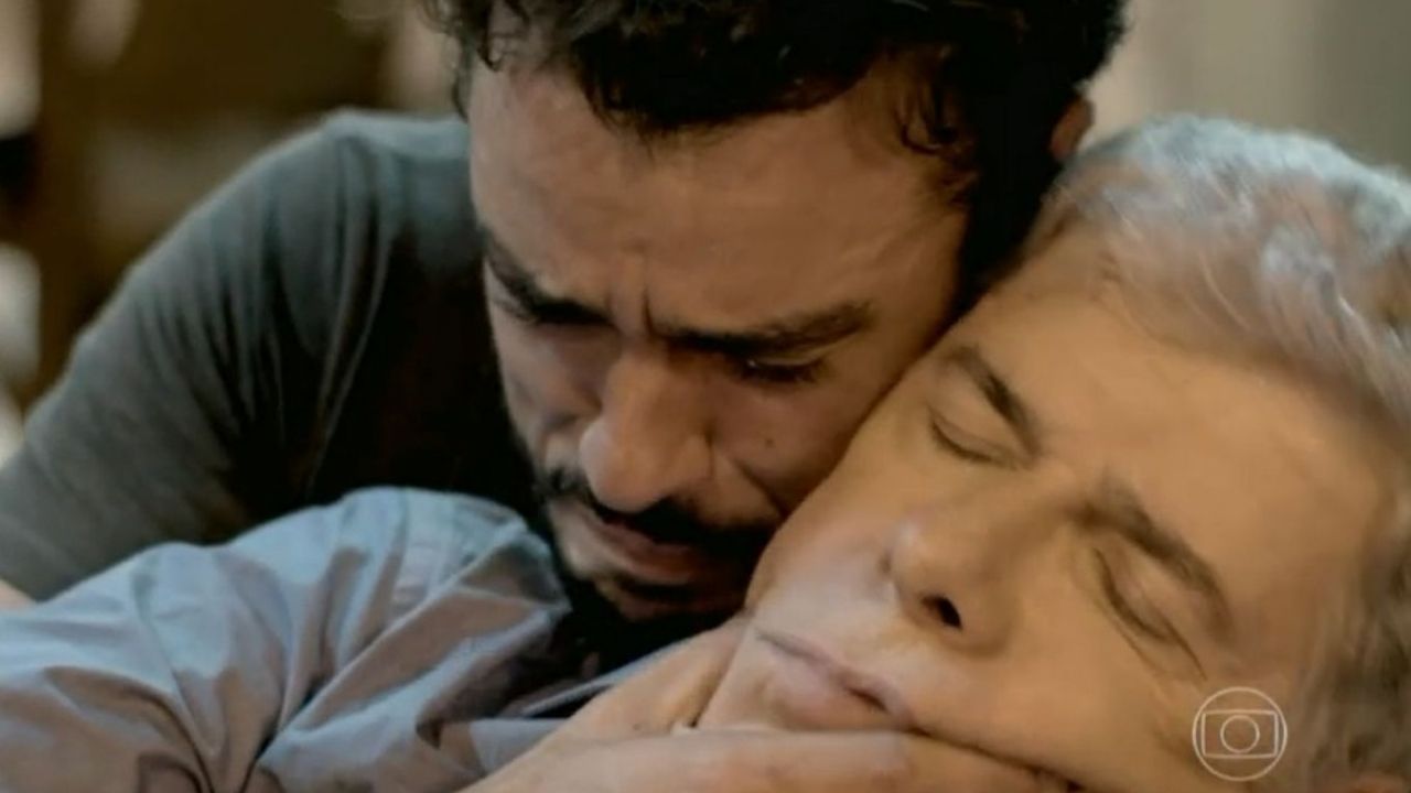 Público enaltece amor de Cláudio por Enrico após tragédia em ‘Império’: “Simplesmente impecável”