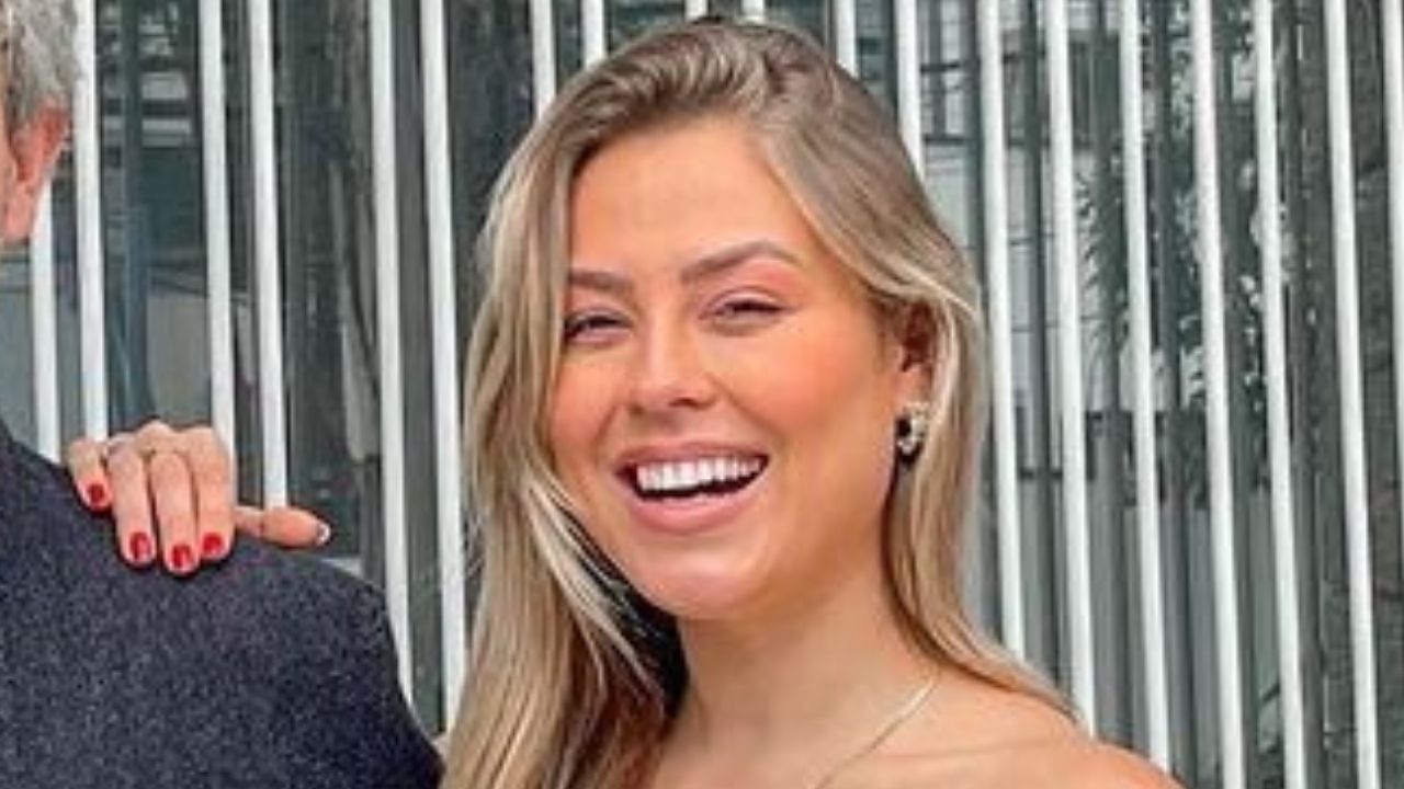 Lembra dela? Ex-BBB Isabella Cecchi vai ao cartório com o noivo e revela novo nome: “Chique”