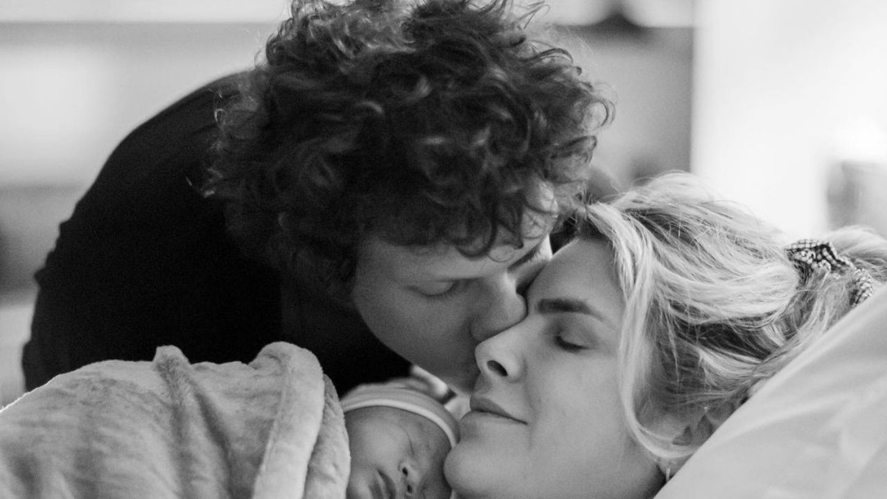 Julia Faria anuncia nascimento da primeira filha com o chef Guto Cavanha: “Bem vinda”