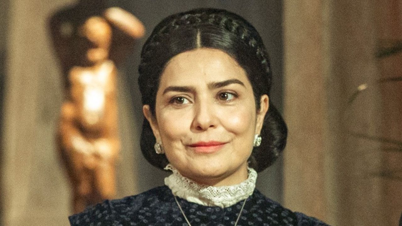 Letícia Sabatella avalia relação de sua personagem com Dom Pedro II em ‘Nos Tempos do Imperador’: “Dá uma dor assistir”