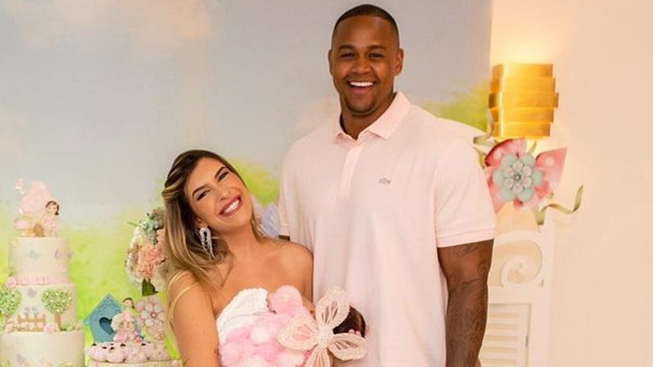 Lore Improta e Léo Santana comemoram primeiro mês da filha com festinha encantadora: “Jardim encantado”