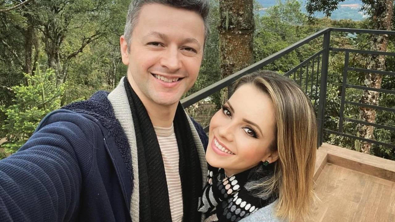 Lucas Lima pede nudes para Sandy e é surpreendido com resposta inesperada: “Deselegante”