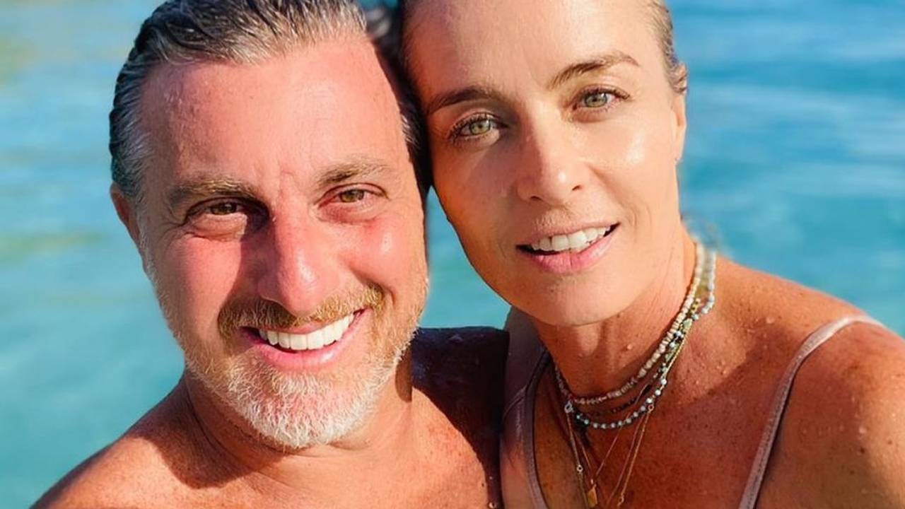 Angélica relembra presente inusitado de Luciano Huck após furar encontro: “Não bate bem”