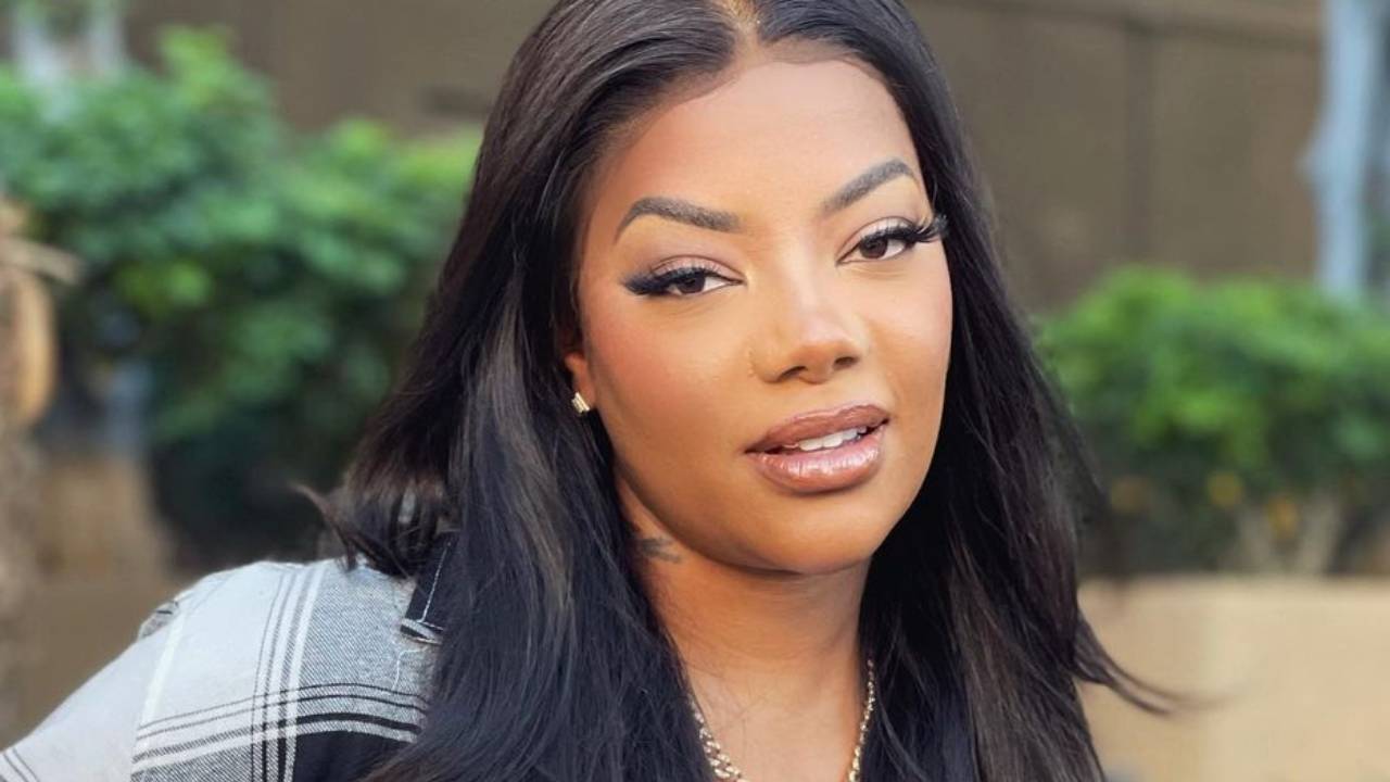 Ludmilla dá show de generosidade e surpreende fã com R$ 500 para comprar gás de cozinha