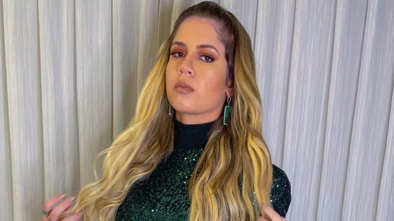 Marília Mendonça anuncia que está preparando música com nome inusitado para o Carnaval de 2022: “Tá registrado”