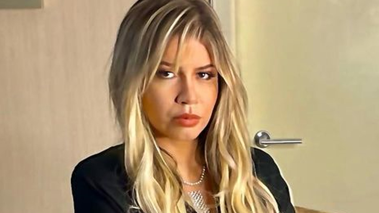 Solteiríssima, Marília Mendonça cai na farra em show de Ludmilla e curte noitada