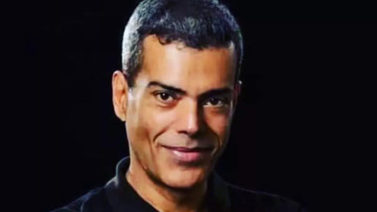 Famosos lamentam morte de Carlos Leça, ator, cantor e diretor de teatro musical: “Vamos sentir sua falta”