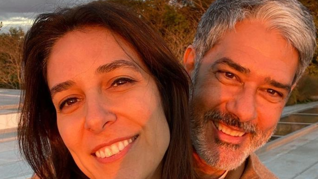 O tempo voa! Esposa de William Bonner compartilha primeira foto juntos e conquista fãs: “Casalzão!”
