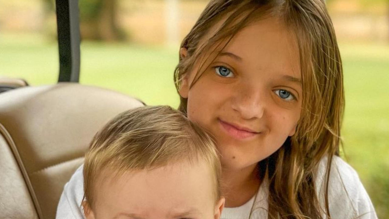 Rafa Justus paparica muito a irmã caçula e semelhança impressiona fãs: “Duas princesas!”