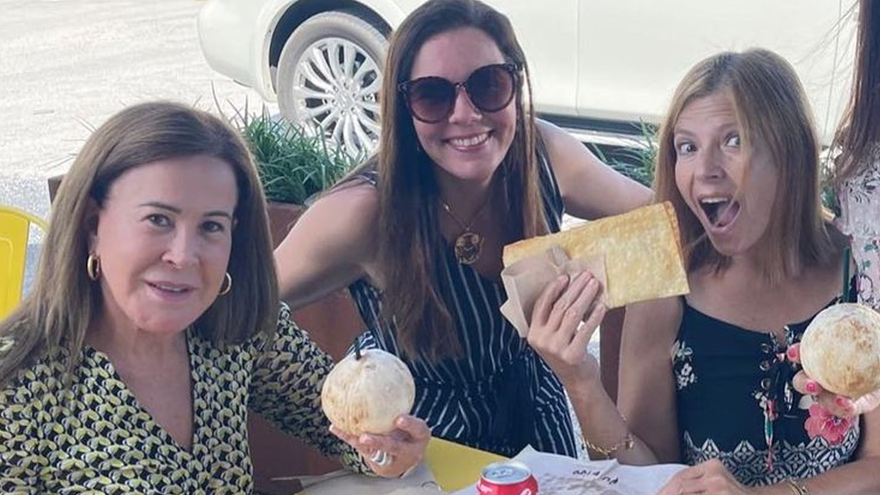 Gente como a gente: Rose Miriam e Zilu Camargo deixam luxo de lado e comem pastel nos EUA: “Hoje vocês têm vida”