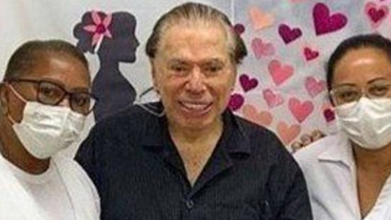Silvio Santos faz primeira aparição após se recuperar da Covid-19 e exala simpatia