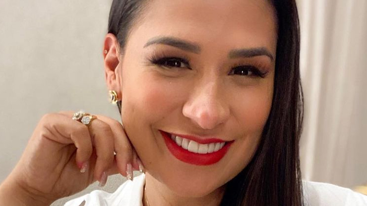 Que luxo! Simone mostra a filha de oito meses com anel de ouro e brilhante: “Minha pacotinha”