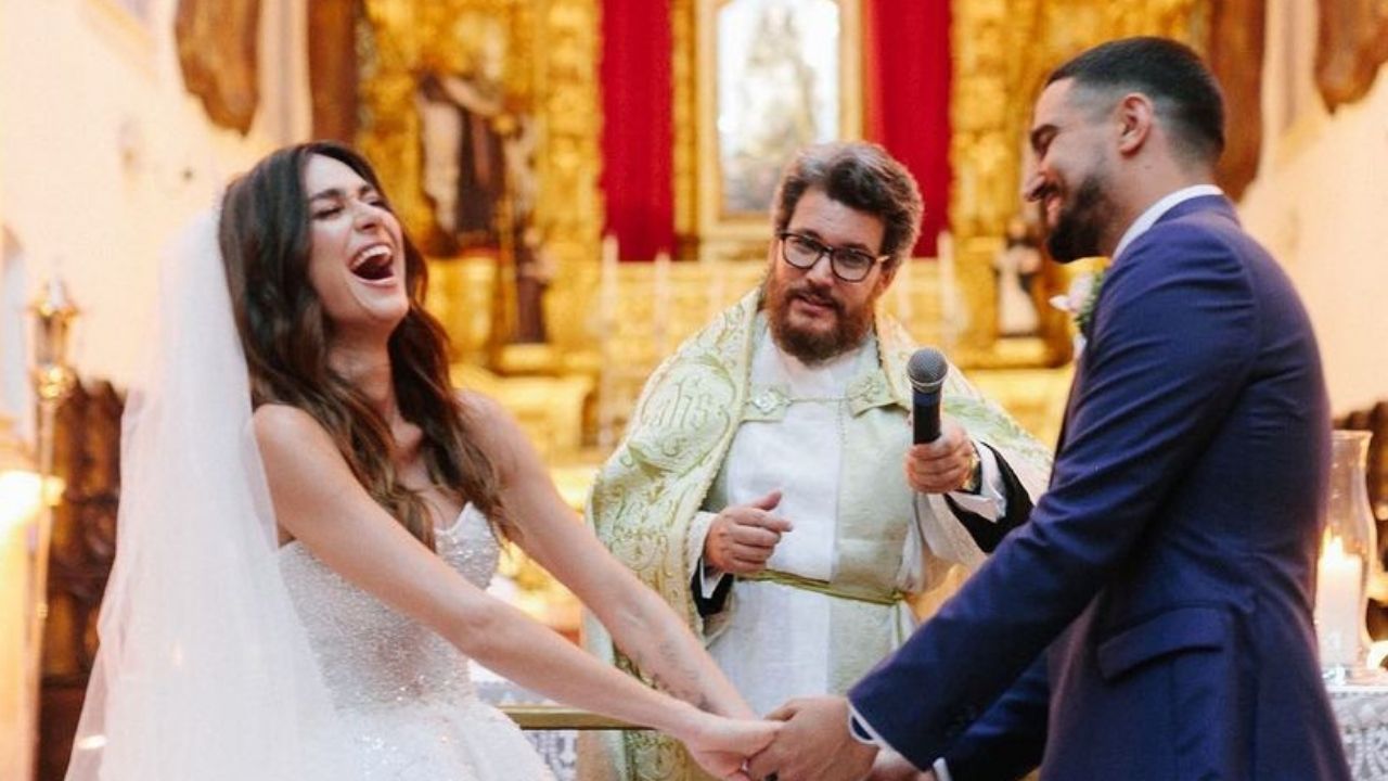 Thaila Ayala comemora dois anos de casamento com Renato Góes e se declara: “Você é meu melhor lugar no mundo”