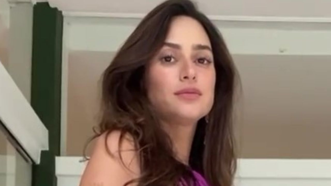 Grávida, Thaila Ayala surge belíssima com look impecável e exibe barrigão do sexto mês: “Mamãe tá on”