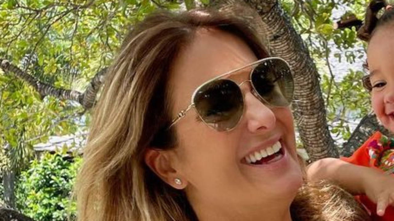 Ticiane Pinheiro abre álbum de fotos com a caçula durante viagem à Bahia e beleza impressiona: “Mocinha!”