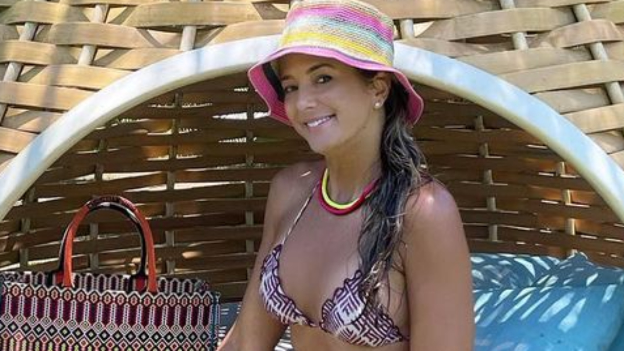 Aos 45 anos, Ticiane Pinheiro exibe corpo jovial em foto raríssima de biquíni: “Maravilhosa”