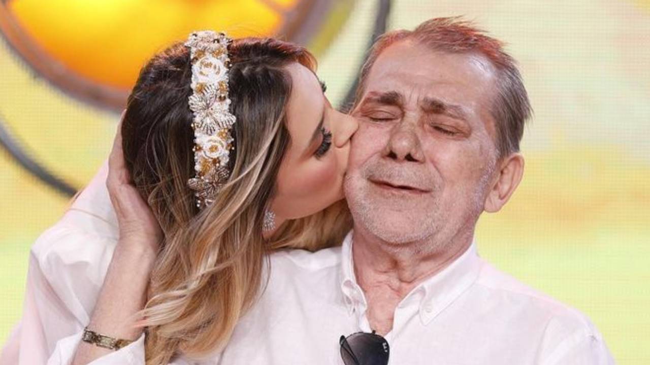 Virginia Fonseca emociona web com desabafo tocante após um mês da morte do pai: “Não consigo entender”