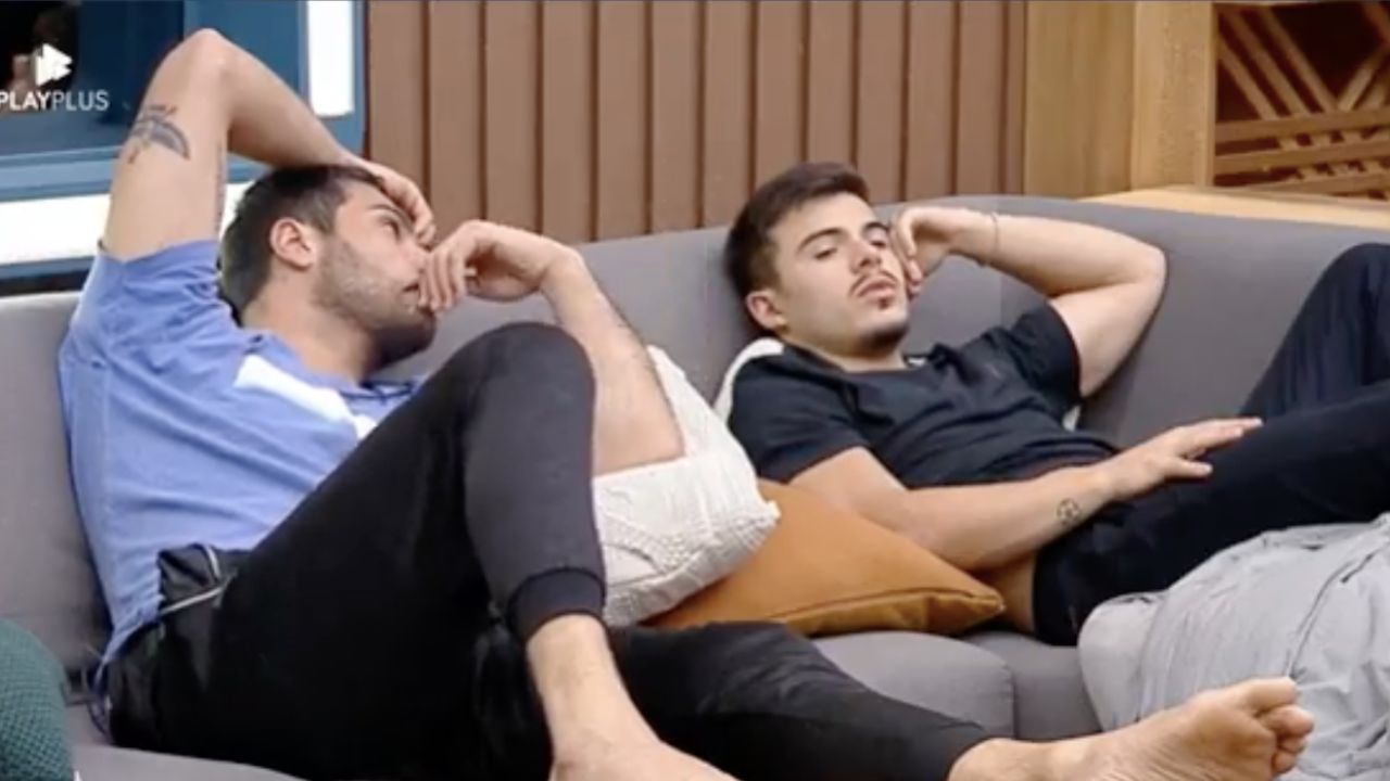 A Fazenda 14: Thomaz Costa faz jogo duplo e fala mal de grupo de Deolane