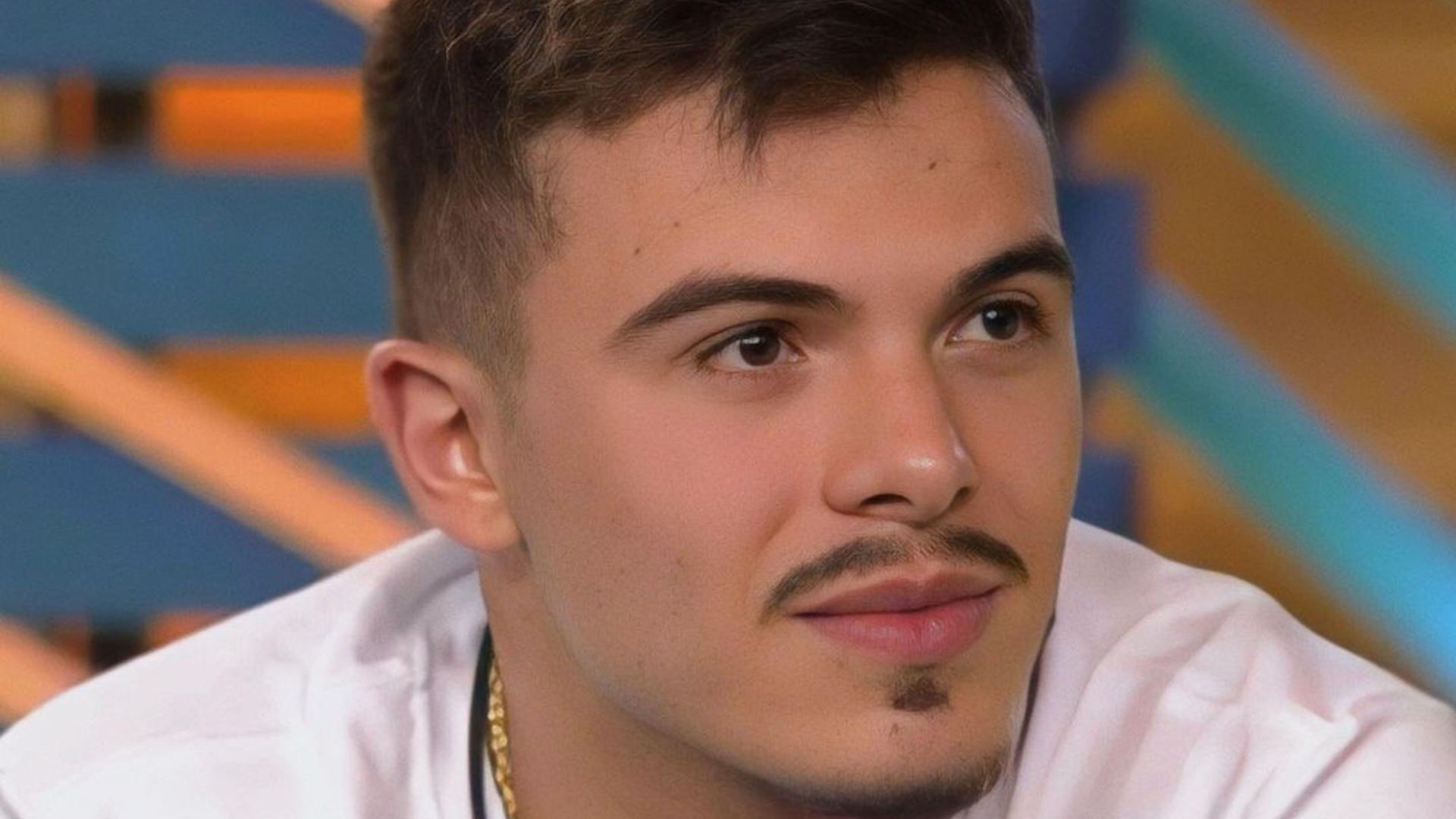 A Fazenda 14: Thomaz Costa cai na boca dos peões e vira alvo: “Jogo sujo”