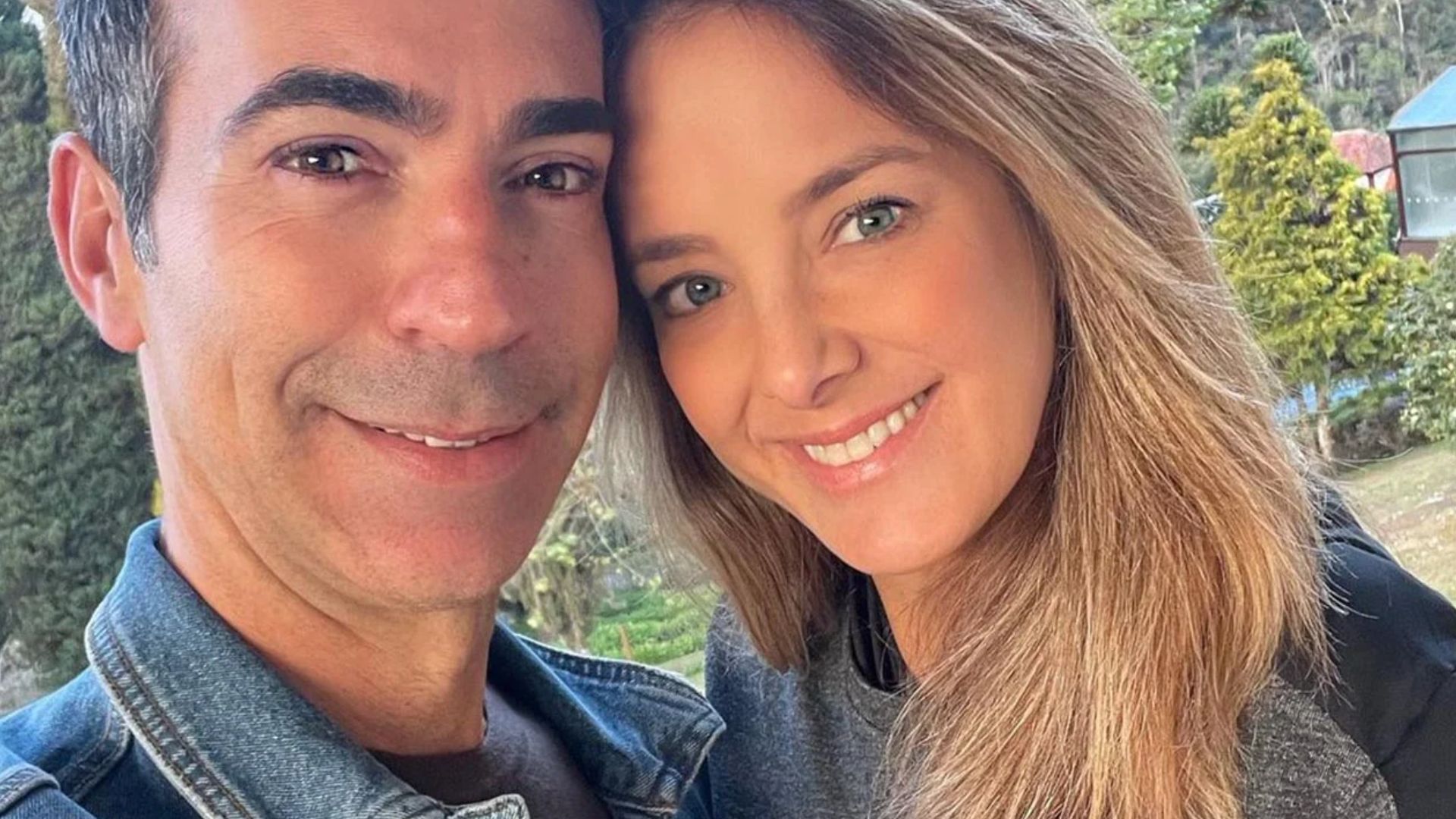 César Tralli faz surpresa para Ticiane Pinheiro e apresentadora se derrete: “Te amo”
