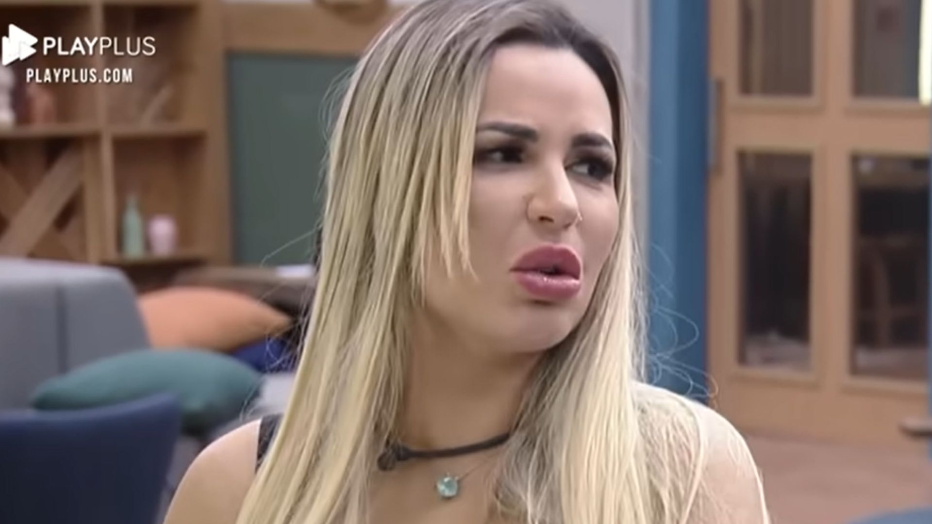 A Fazenda: Deolane Bezerra reclama de ser taxada como soberba: “Não aceito”