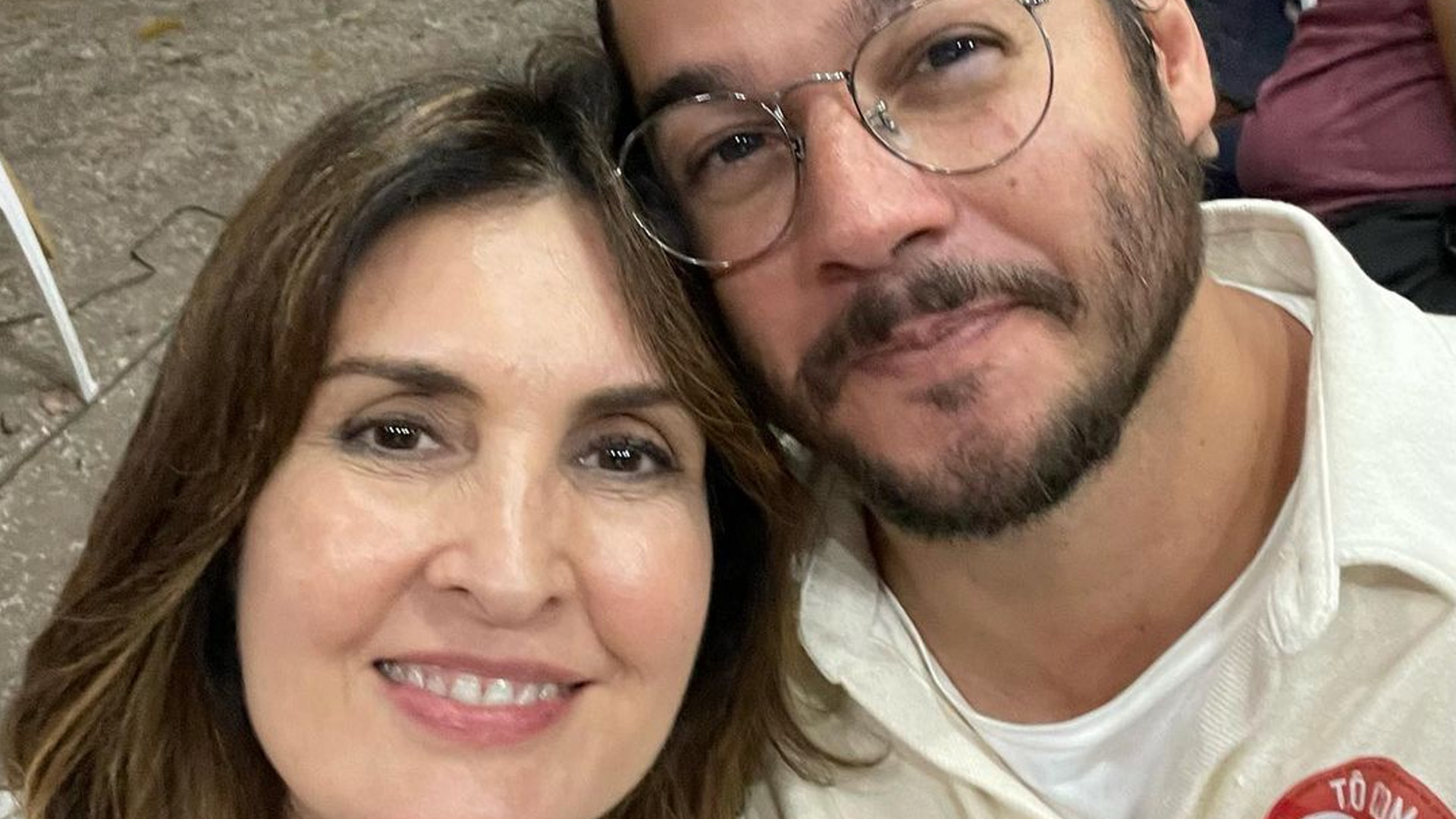 Fátima Bernardes celebra reeleição do namorado e promete: “Mais quatro anos”