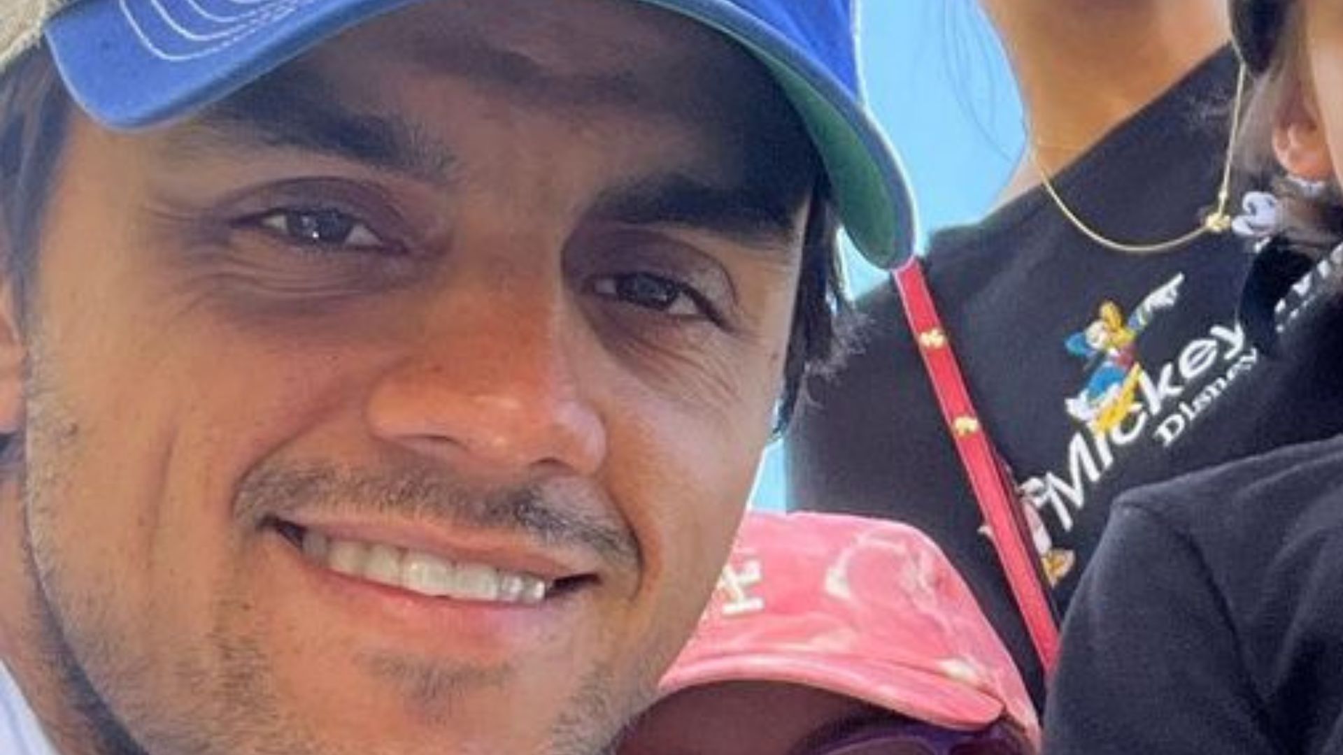 Cresceram! Felipe Simas reúne filhos e exalta momento: “Palavras que trocamos”