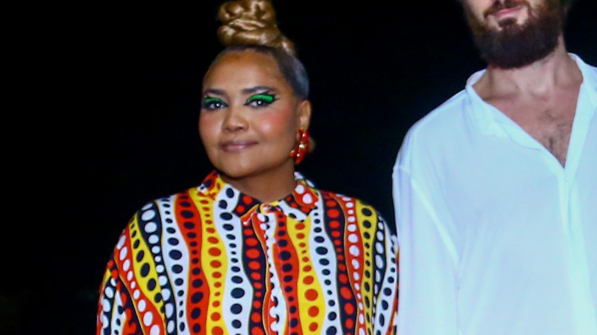 Ele é gatíssimo! Discreta, Gaby Amarantos faz raríssima aparição com o marido gringo
