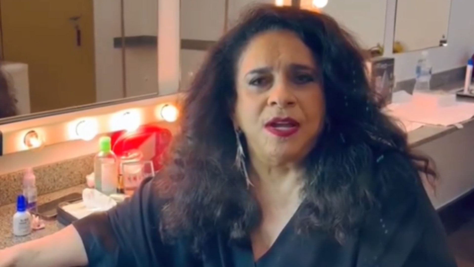 Gal Costa passa por cirurgia delicada e adia agenda de shows: “Sofreu um procedimento”