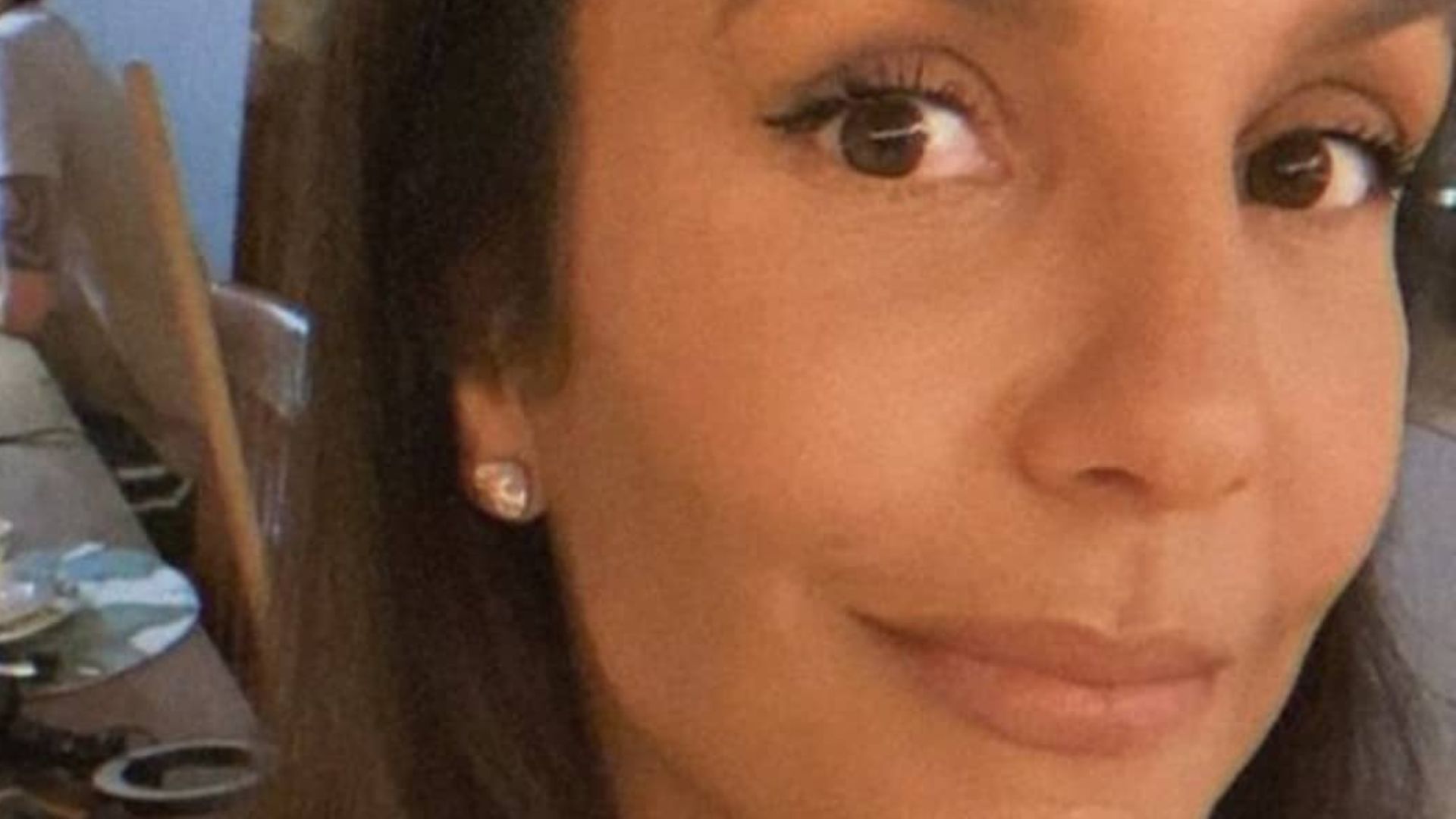 Que gigantes! Gêmeas de Ivete Sangalo aparecem ao lado do pai em momento raro