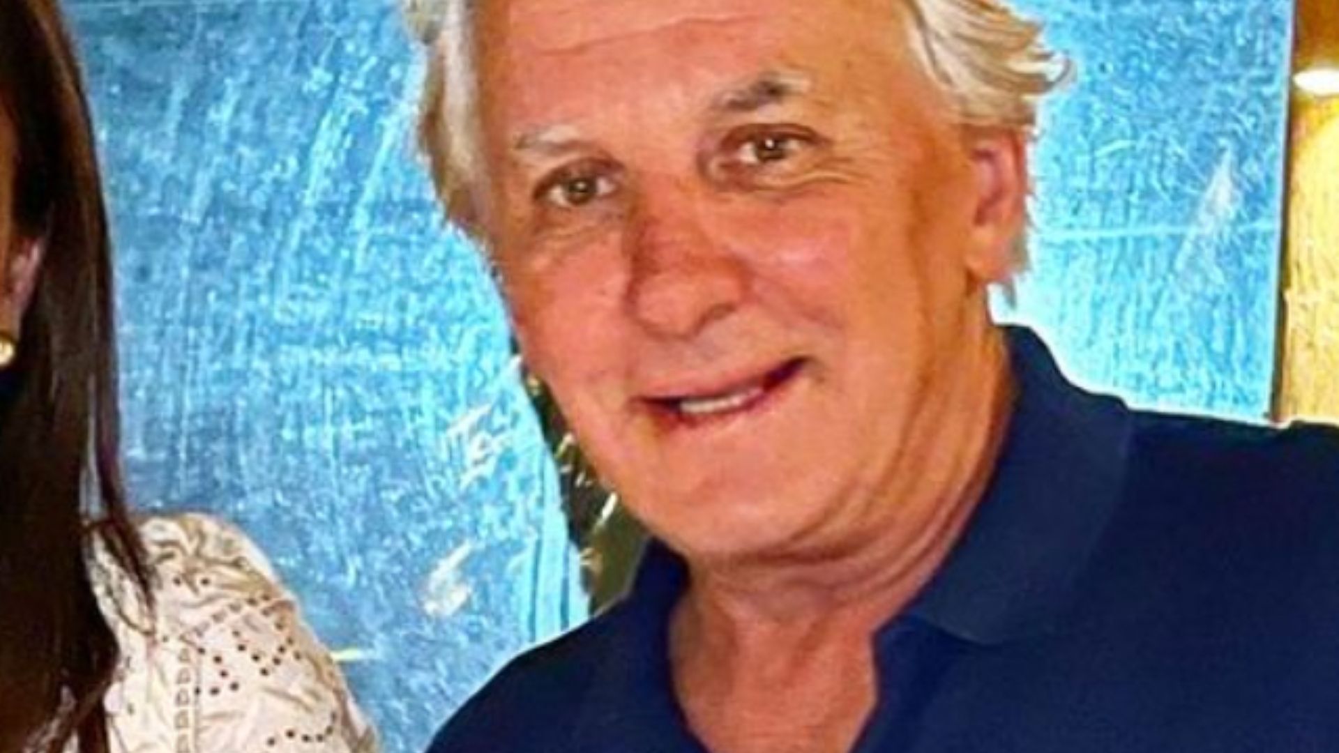 Otávio Mesquita posa com a namorada e exalta romance com mulher madura: “Nunca desista”