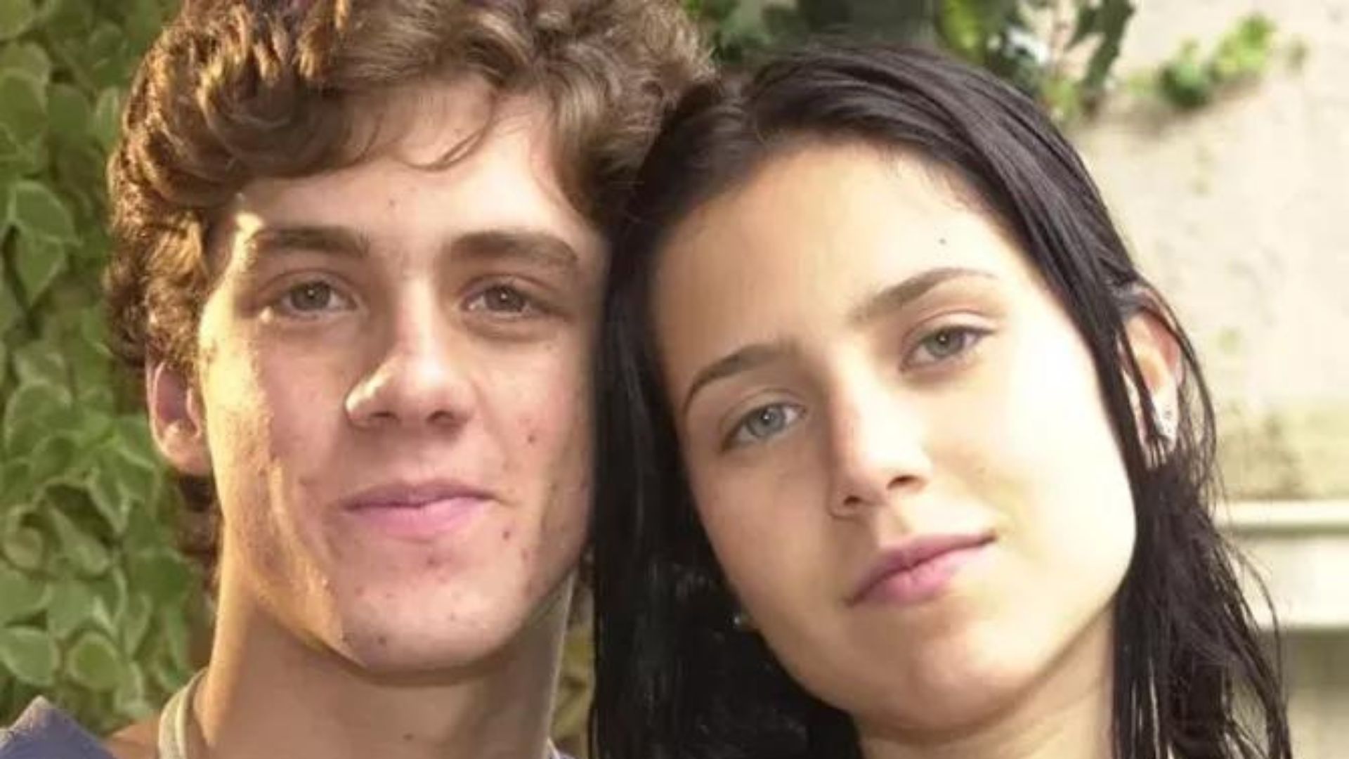 21 anos depois de ‘Presença de Anita’, Mel Lisboa posa com Leonardo Miggiorin