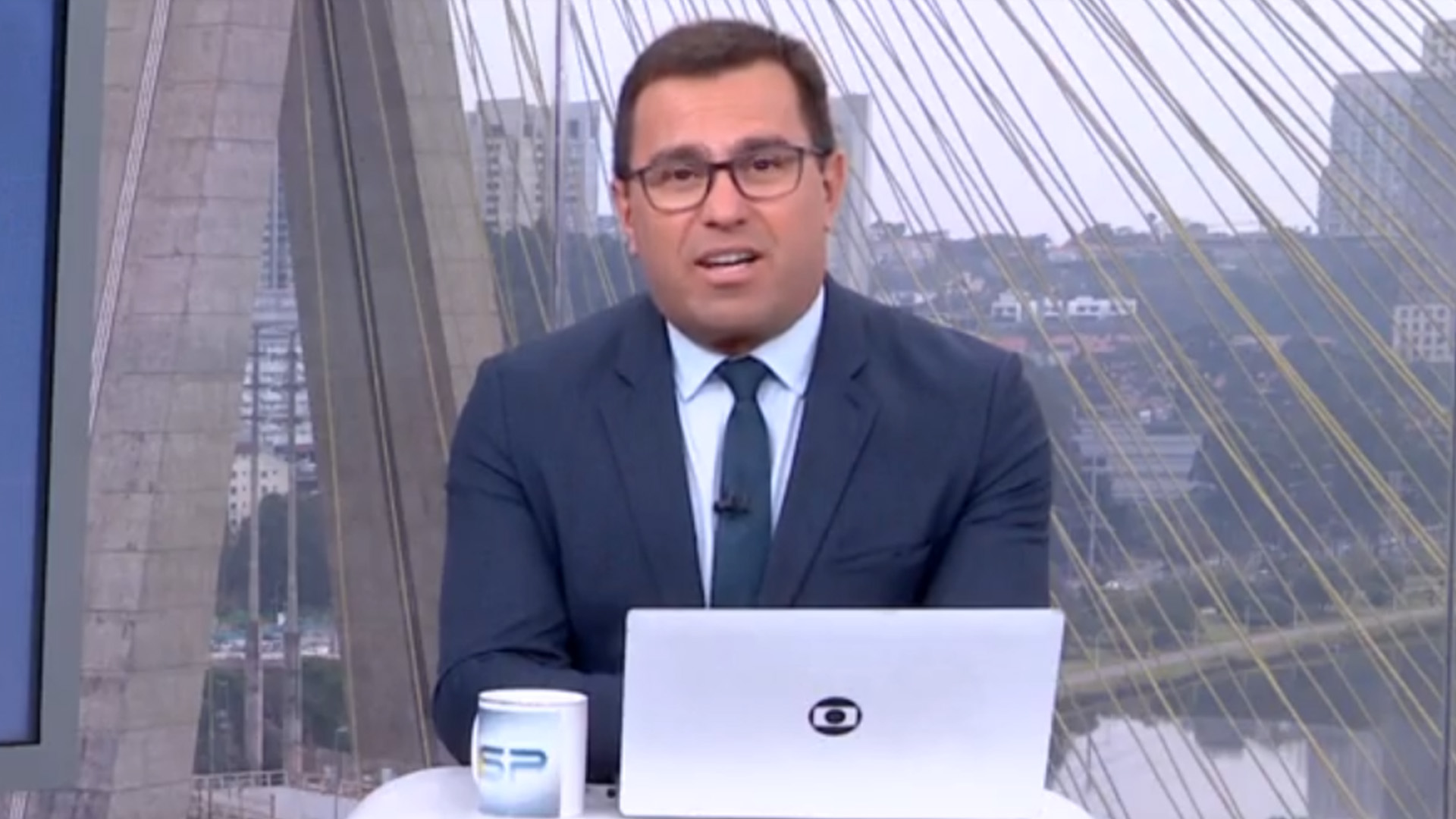 Rodrigo Bocardi se emociona ao noticiar morte de amigo no ‘Bom Dia SP’: “Penso em desistir”