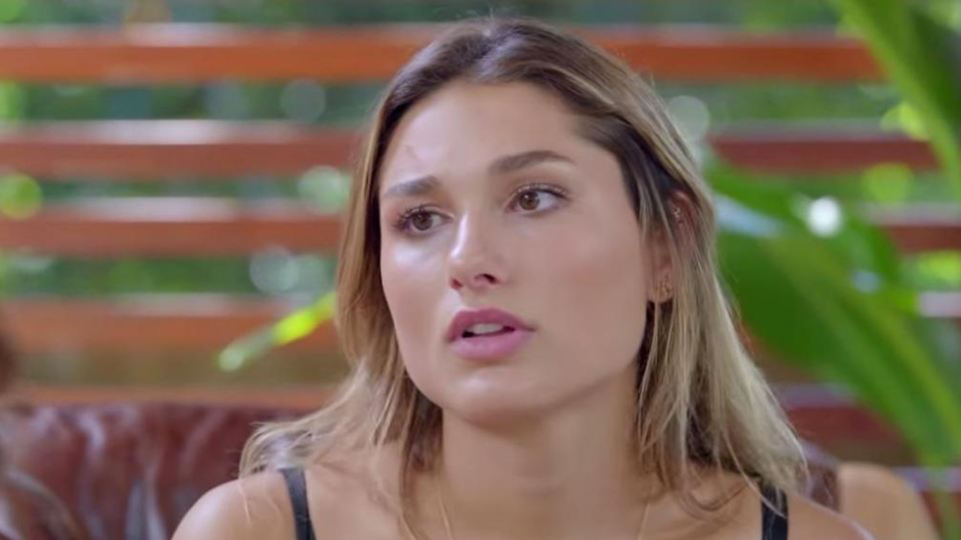 Sasha vence processo e recebe indenização após site insinuar romance lésbico aos 16 anos