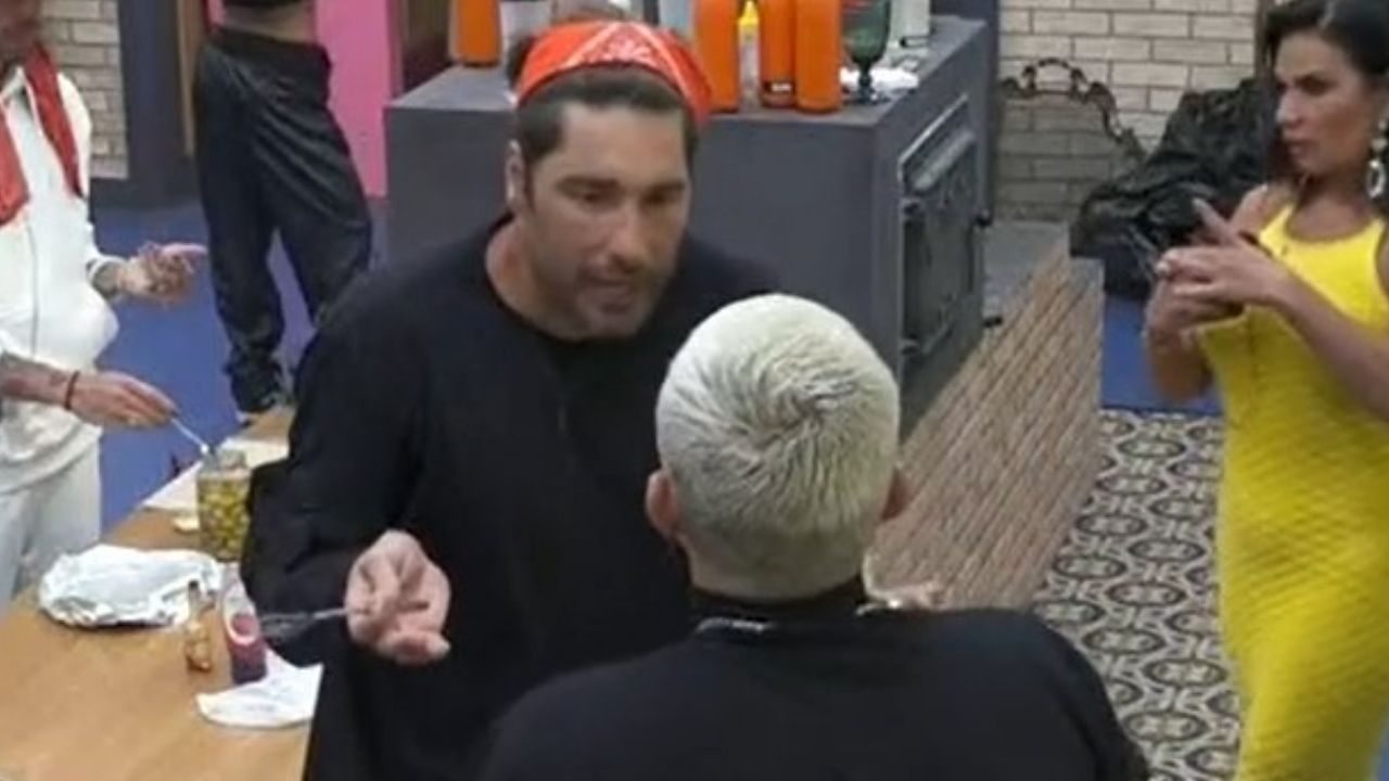 A Fazenda 13:  MC Gui e Erasmo Viana questionam lealdade e começam discussão com Victor Pecoraro: “Não é reciproco”