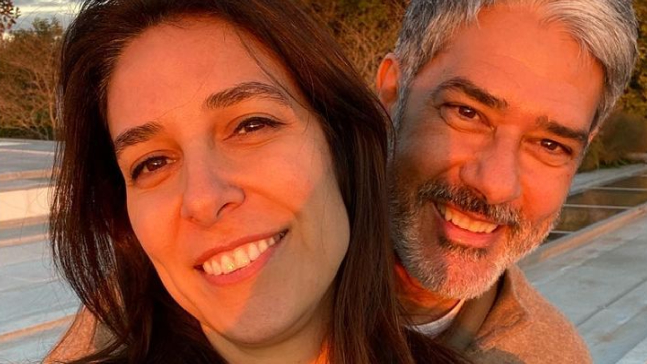 Esposa de William Bonner faz selfie especial com o jornalista e exalta casamento: “Mesma energia”