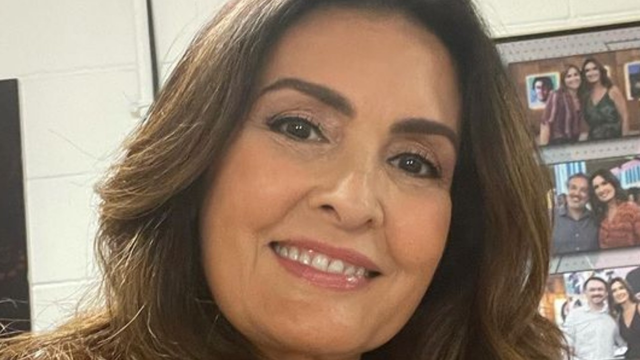 Fora do Jornal Nacional, Fátima Bernardes diz ter orgulho do trabalho que fez no programa: “14 anos nessa bancada”