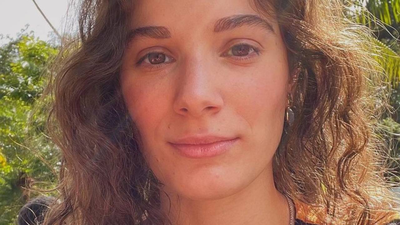 Filha de Lilia Cabral emociona a web ao se despedir de ‘Malhação’ após cancelamento: “Minha maior escola”