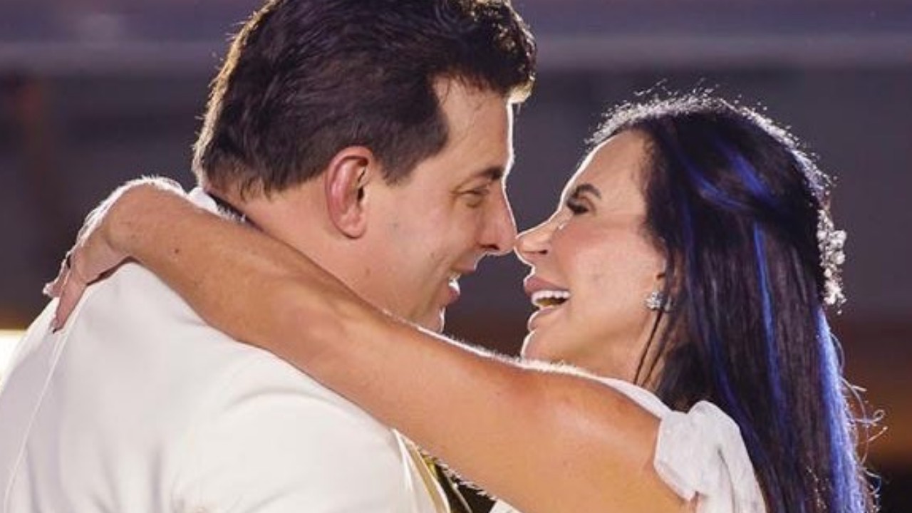 Apaixonada, Gretchen enaltece primeiro ano de casada com Esdras de Souza: “Tudo que eu sempre sonhei”