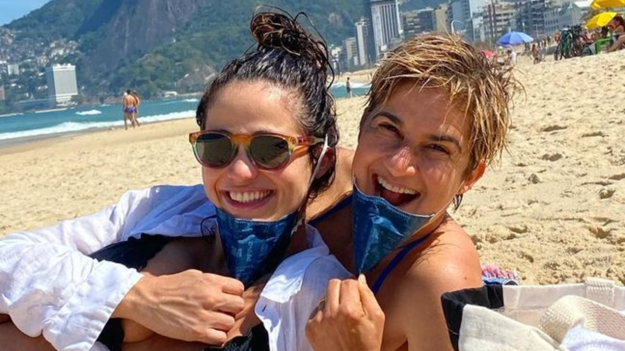 Mãe de gêmeas, Nanda Costa mostra barrigão e ganha homenagem emocionante de Lan Lanh: “Estarei sempre aqui!”