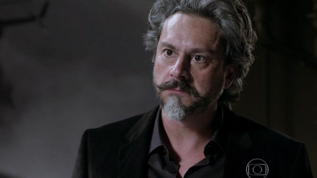 Império: José Alfredo encontra pessoa do passado de Maurílio e fica chocado com descoberta macabra