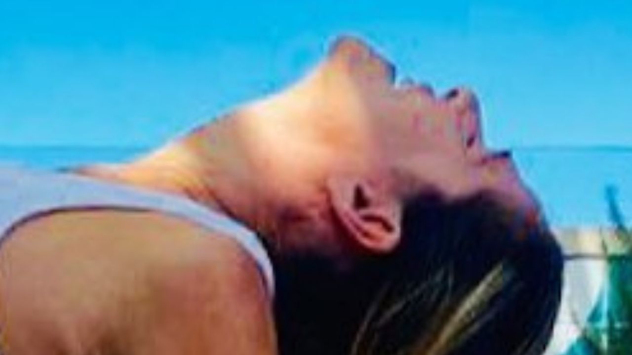 Ingrid Guimarães surge fazendo aula de ioga e flexibilidade impressiona seguidores: “Maravilhosa”