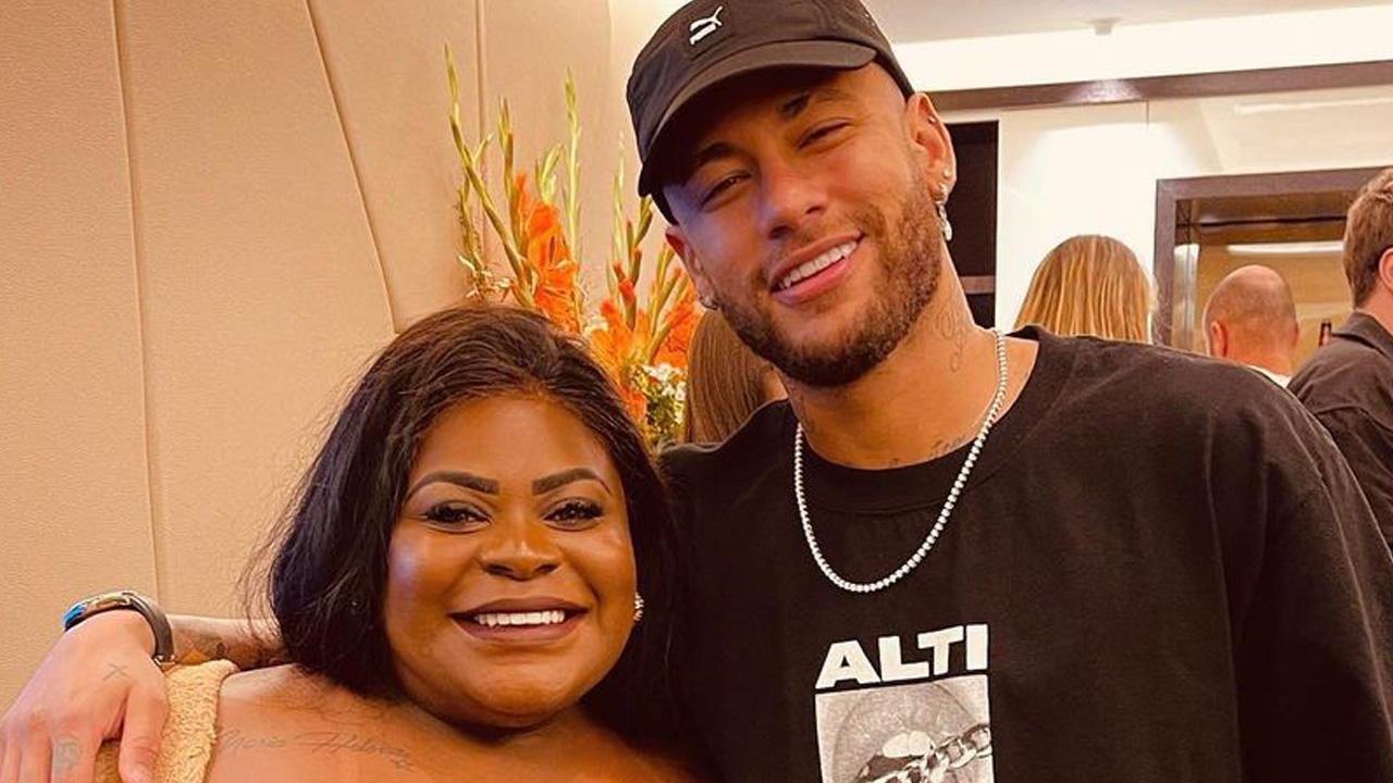 Jojo Todynho surpreende ao posar com Neymar Jr. e atrai atenção com curvas à mostra: “Dois fenômenos”