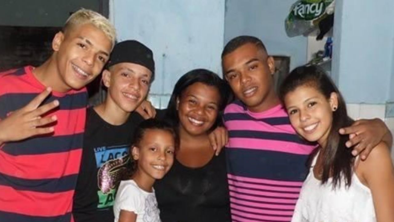 Mãe de MC Kevin relembra momento antes da fama e faz desabafo misterioso: “Estou tentando”