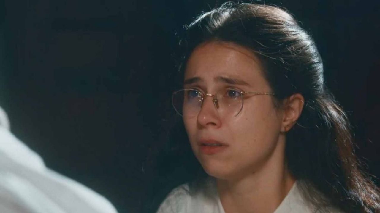 Nos Tempos do Imperador: Dolores entra em pânico ao fugir de casa e acaba para garras de Tonico: “Covarde”