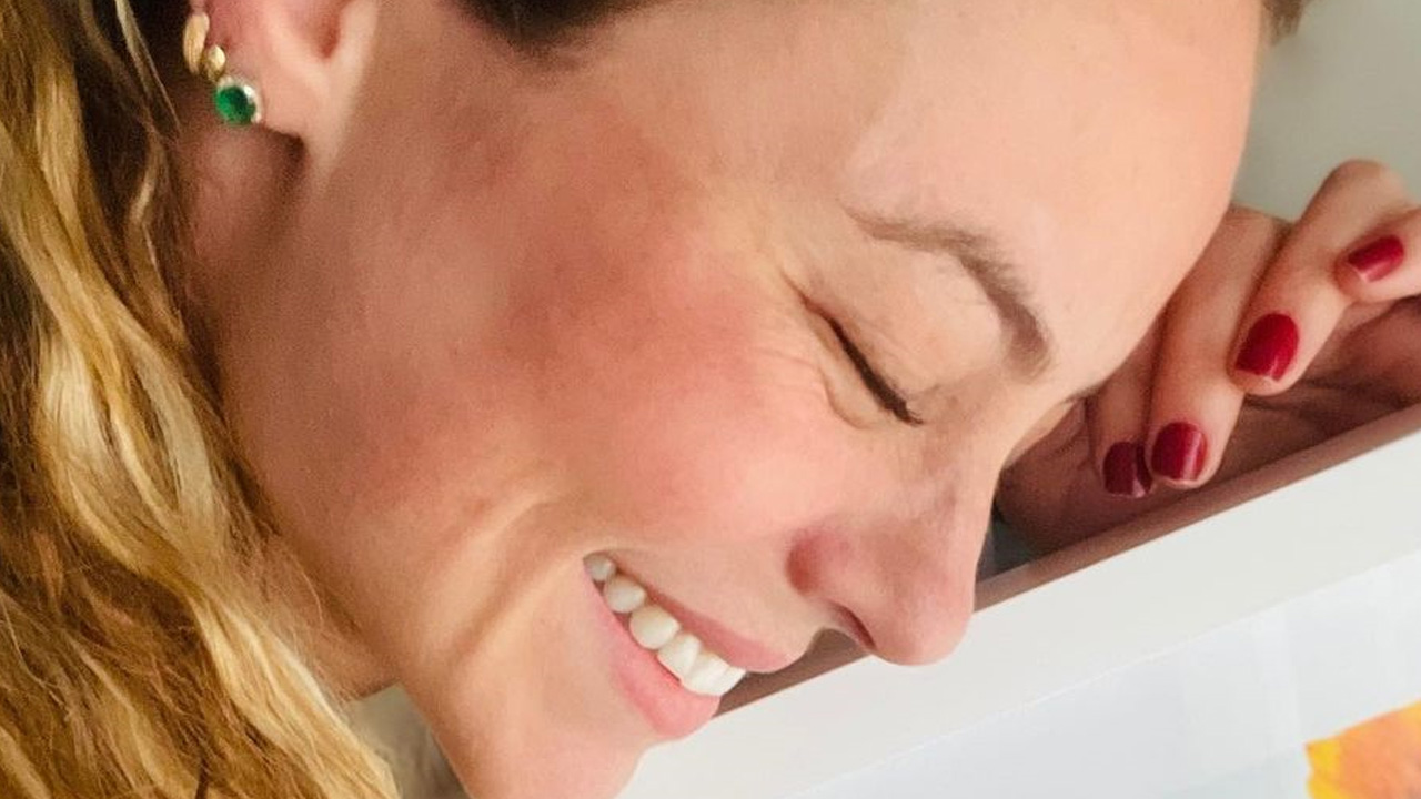 Paolla Oliveira recebe presente incrível de Diogo Nogueira e sorri à toa: “Sons, cheiros e memórias”