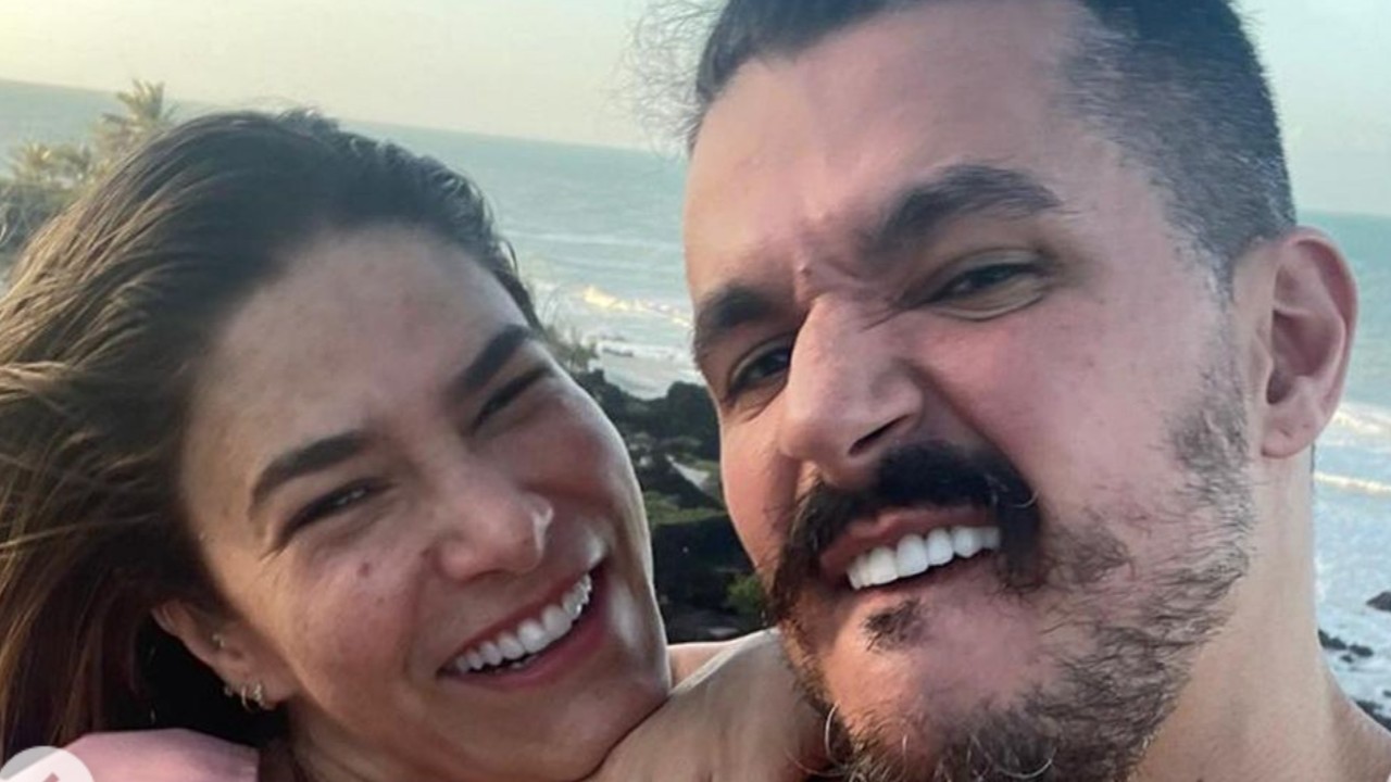 Bruno Lopes não economiza elogios ao falar de casamento com Priscila Fantin: “Como tem sido todos os anos”