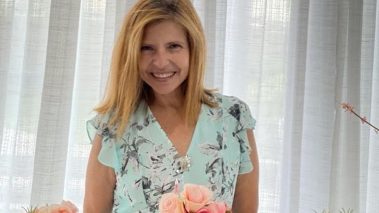 Rose Miriam surge com as filhas de Gugu Liberato e seus namorados em foto rara: “Pessoas que amamos”