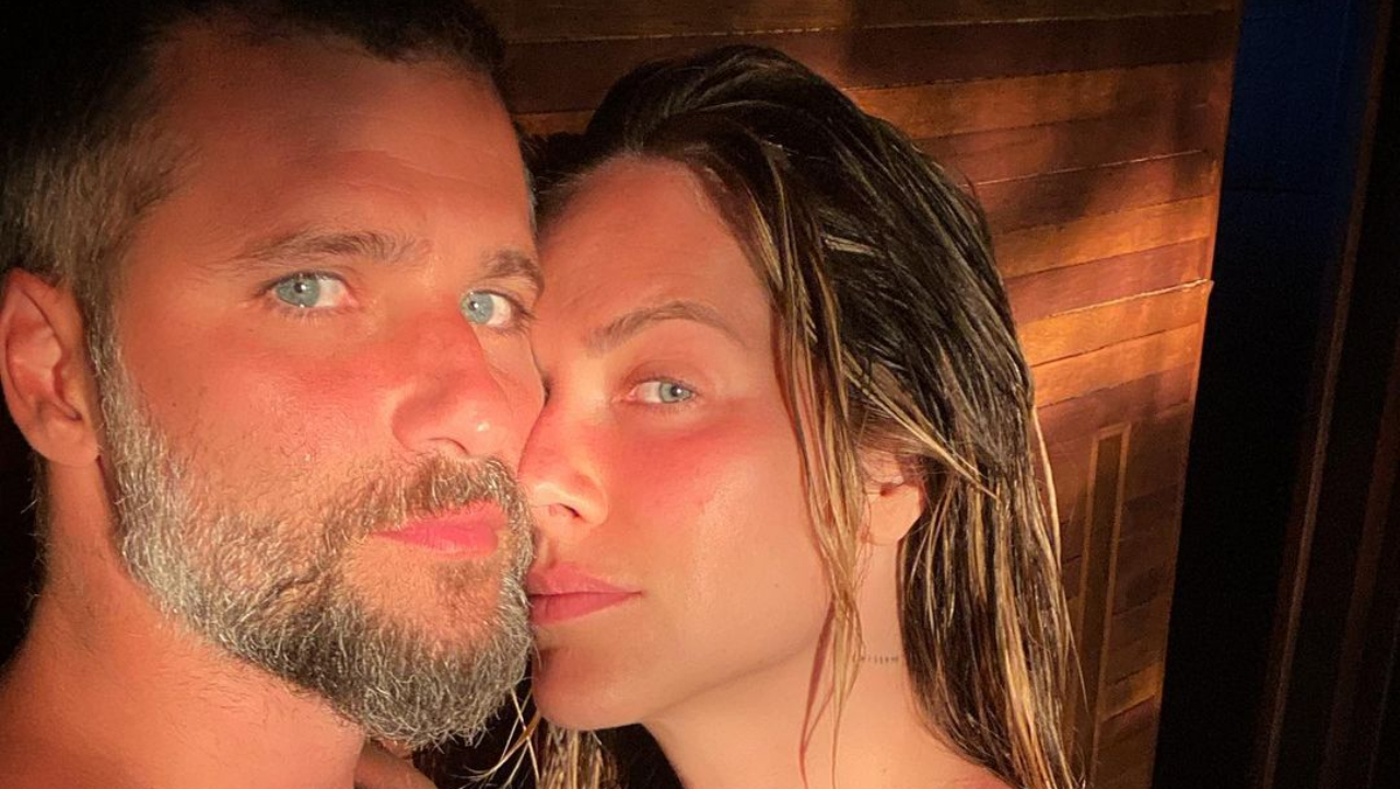 Herdeira de Giovanna Ewbank e Bruno Gagliasso rouba a cena ao surgir usando boné do tio: ”Quero pra mim”