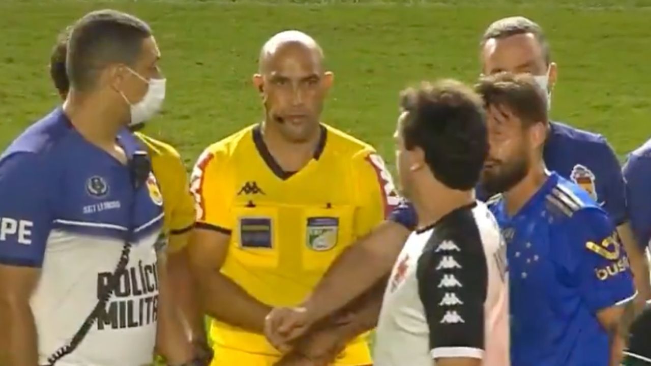 Globo comete erro histórico na transmissão do futebol e público se revolta nas redes sociais: “Loucura”